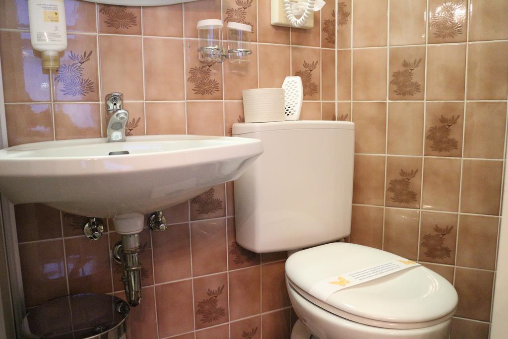 Schweizerhof 3* Viena